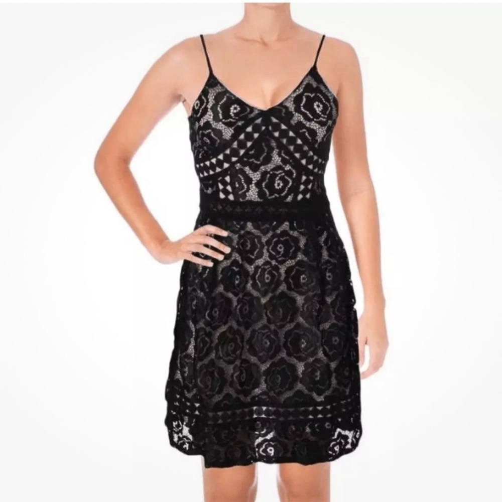 NEW Aqua Women’s Black Lace Cocktail Dress Size M - Picture 1 of 2